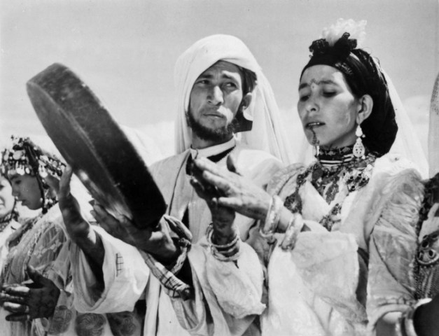 COLLECTIE_TROPENMUSEUM_Dansgroep_Midden_Atlas_TMnr_10028646